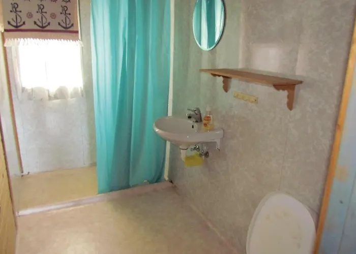 3 Bedroom Gorgeous In Bjoa *